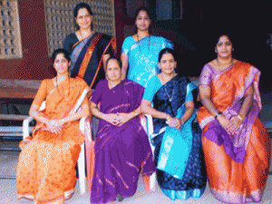 pre_pri_marathi_staff-300x225